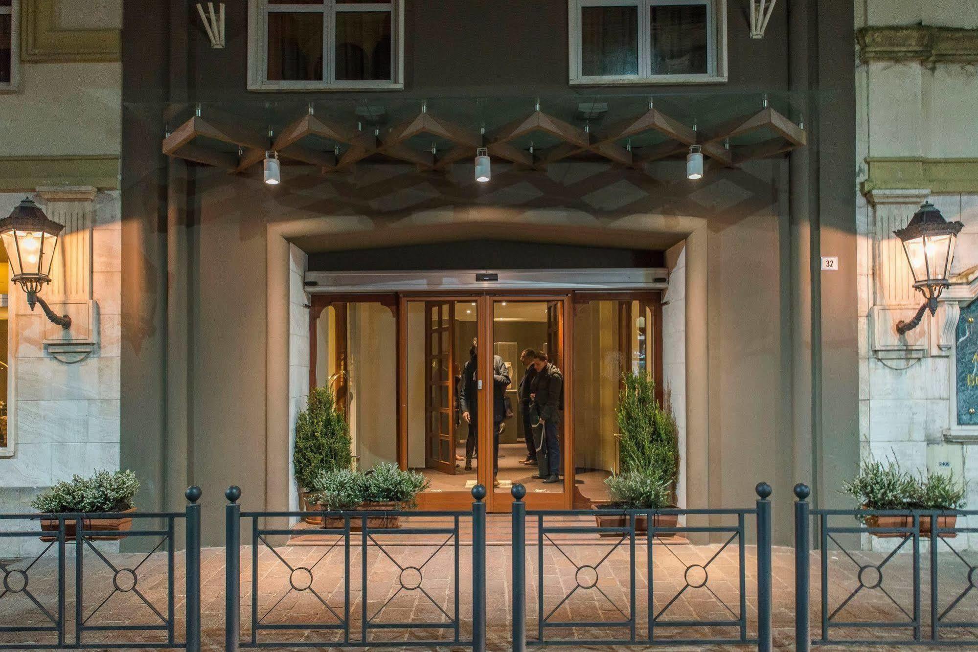 Alli Due Buoi Rossi Hotel Alessandria Exterior photo